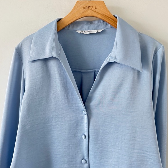 ZARA Satin Cropped Button-Front Blouse Light Blue Size M Minimal Chic - Picture 3 of 10